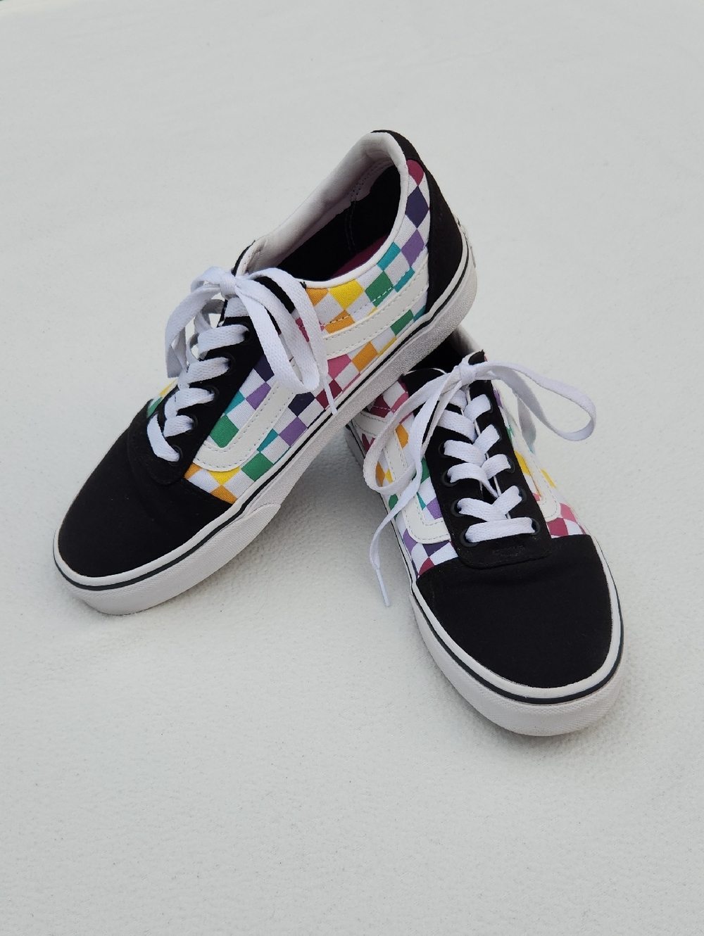 Vans Ward Multi-Color Rainbow Checkerboard Low Top Sneakers Women’s Size 8 - Picture 3 of 9